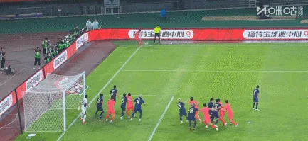 国足主场0-0战平泰国 热身赛1胜1平 张玉宁抢点中柱 国足24次射门未果