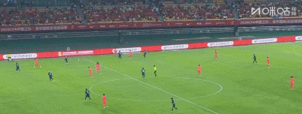国足主场0-0战平泰国 热身赛1胜1平 张玉宁抢点中柱 国足24次射门未果