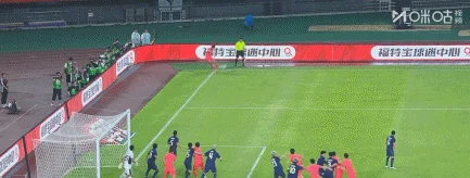 国足主场0-0战平泰国 热身赛1胜1平 张玉宁抢点中柱 国足24次射门未果
