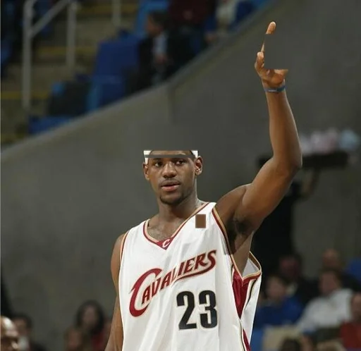 詹姆斯：选秀前知道自己肯定是状元 但也清楚进NBA就必须从零开始